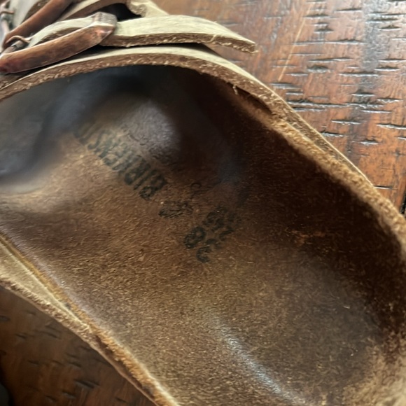 Classic Birks. Size 38 - Picture 6 of 7